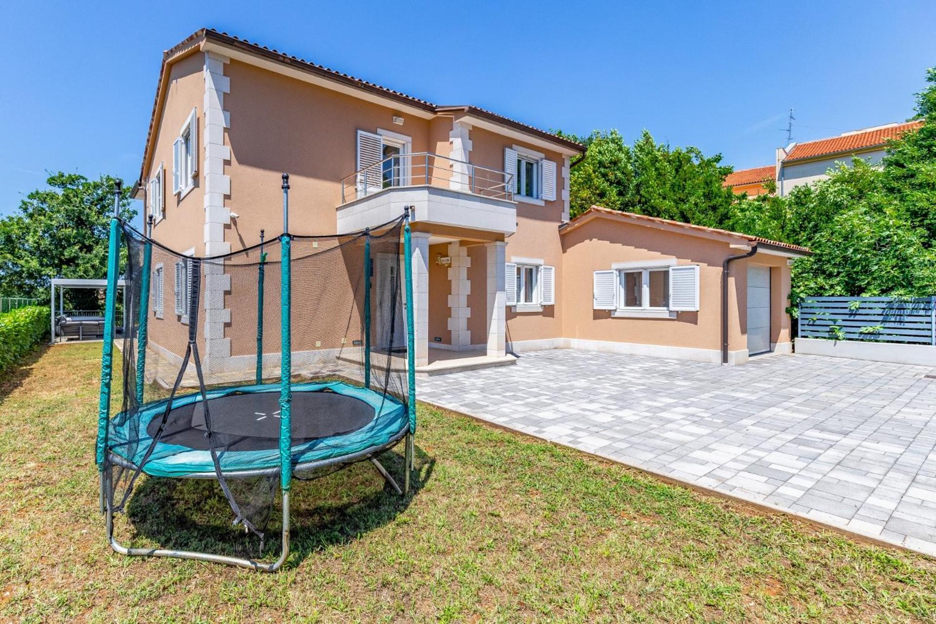 Villas Lotus With Pool And Jacuzzi Pula Exterior foto